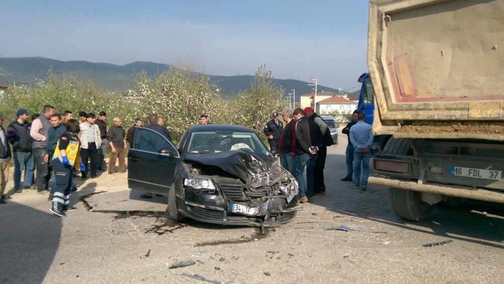 İznik’te Kaza: 2 Yaralı