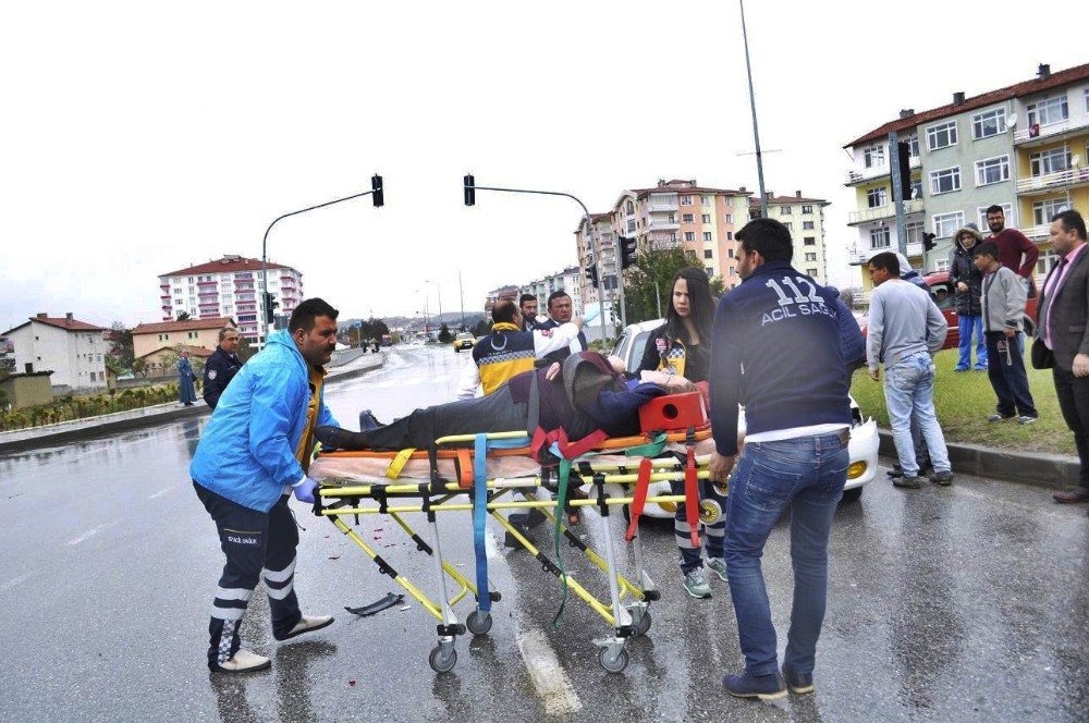 Çorum’da Zincirleme Trafik Kazası: 4 Yaralı