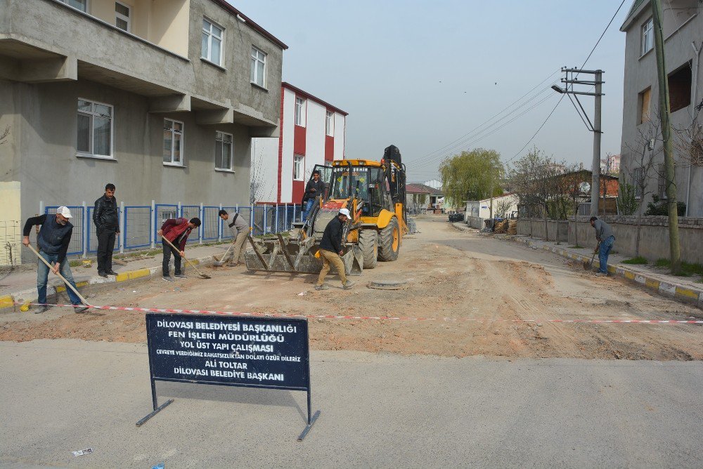 Barış Caddesi’nde Yenileme Çalışması