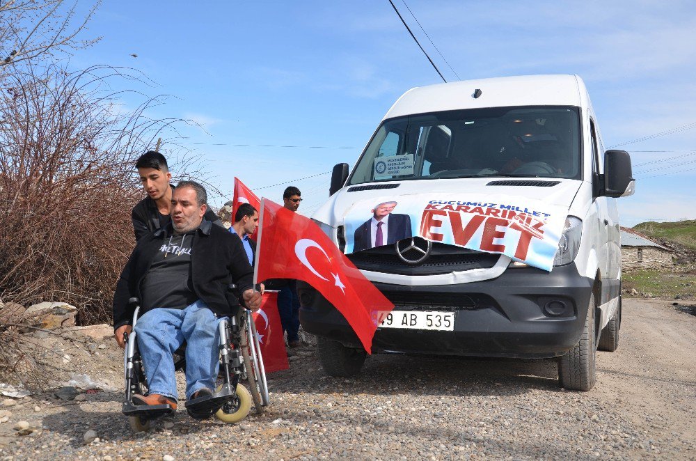 Engel Dinlemeden ‘Evet’ İçin Köy Köy Gezdiler