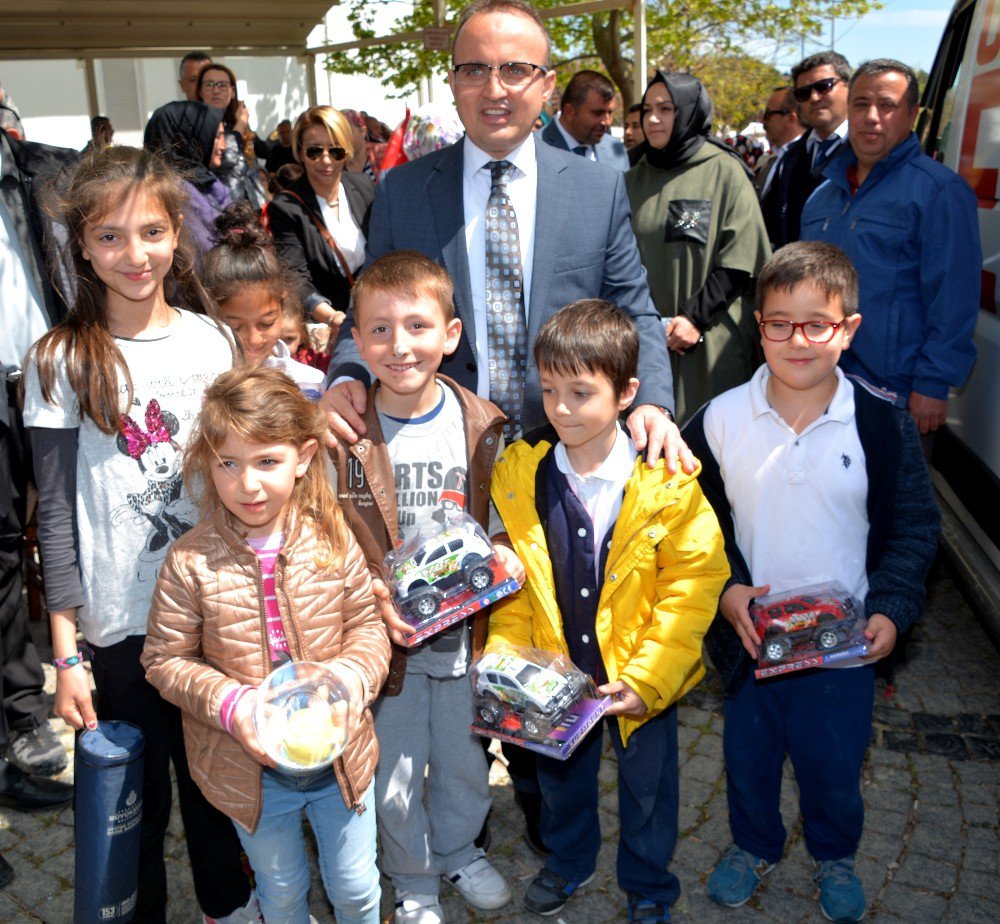 Turan Bozcaada’ya Çıkarma Yaptı