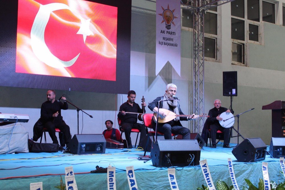 Tokat’ta Esat Kabaklı Konseri