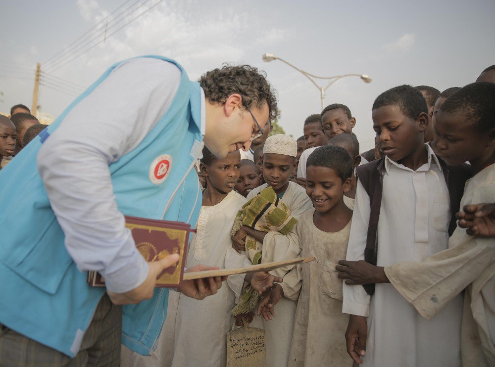 Türkiye Diyanet Vakfından Sudan’a 30 Bin Kur’an-ı Kerim