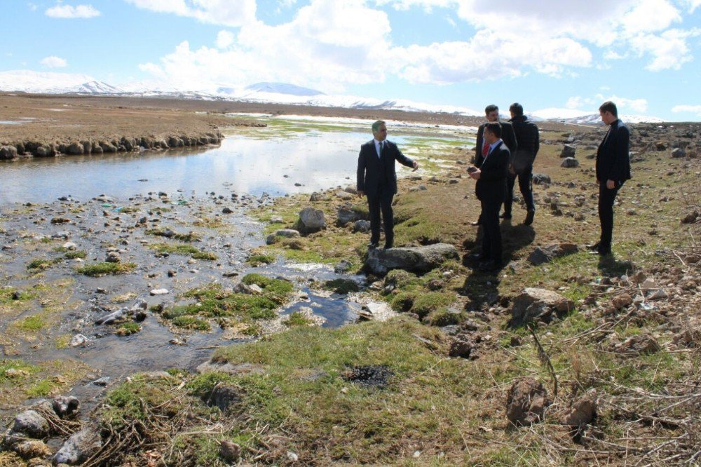 Çaldıran Belediyesinden İçme Suyu Çalışması