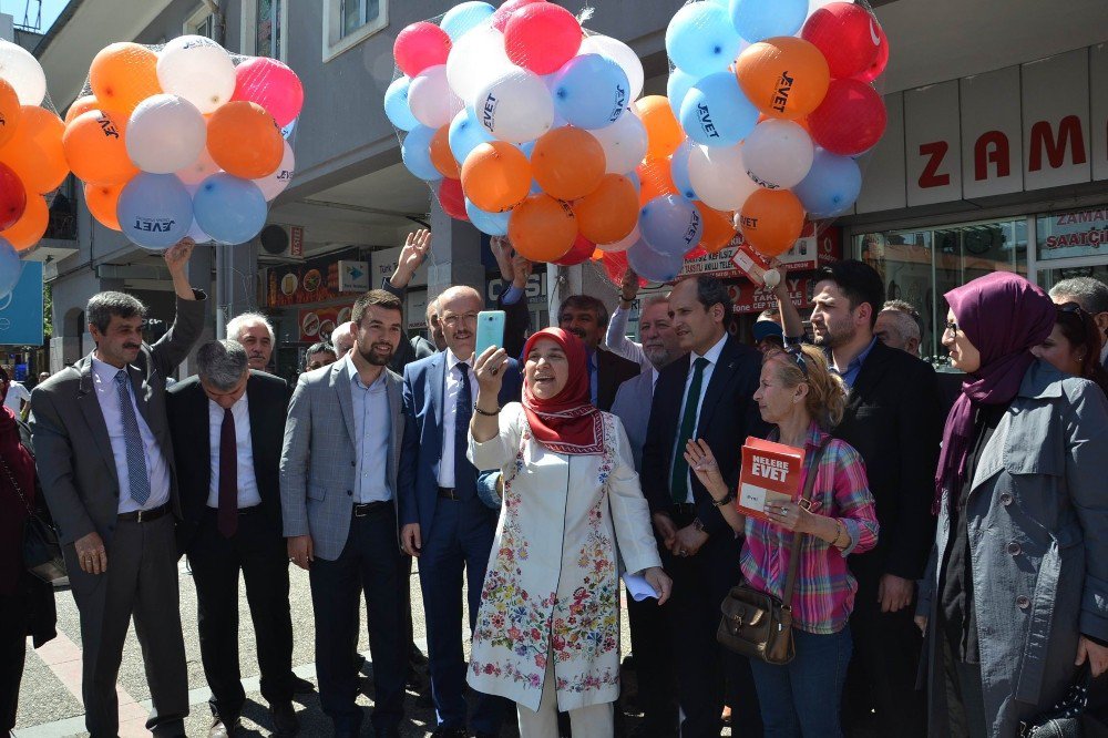 "Evet" İçin Balon Uçurdular