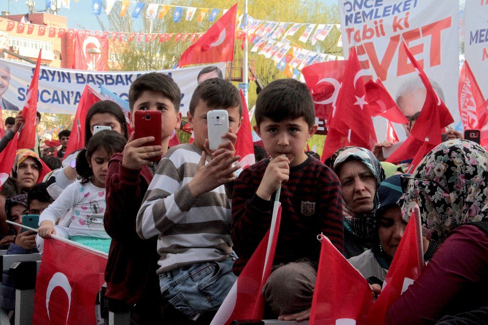 Başbakan Yıldırım, Sincan’da Vatandaşlarla Buluştu