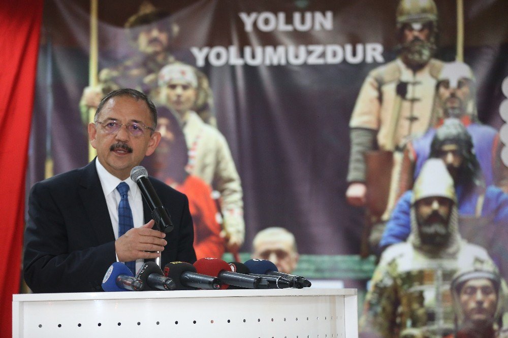 Başkan Çelik, Ağrılılar İle Kars, Ardahan, Iğdırlılar Derneği’nin Gecesine Katıldı