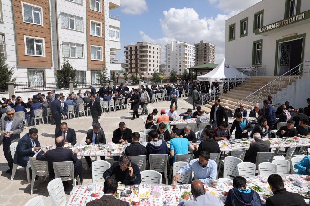 Büyükşehir Belediyesinden Kutlu Doğumda Lokma İkramı