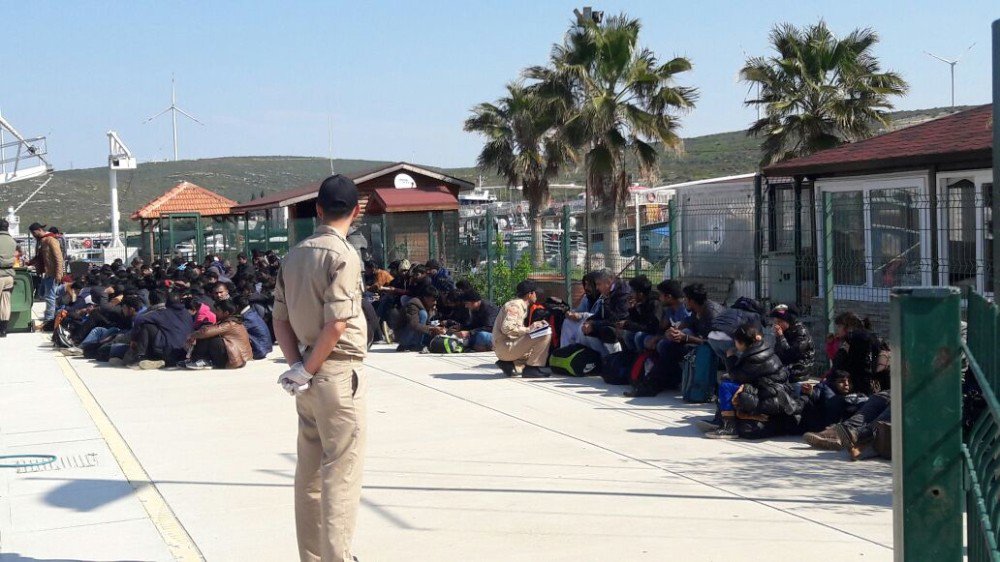 İzmir’de 200 Mülteci Yakalandı