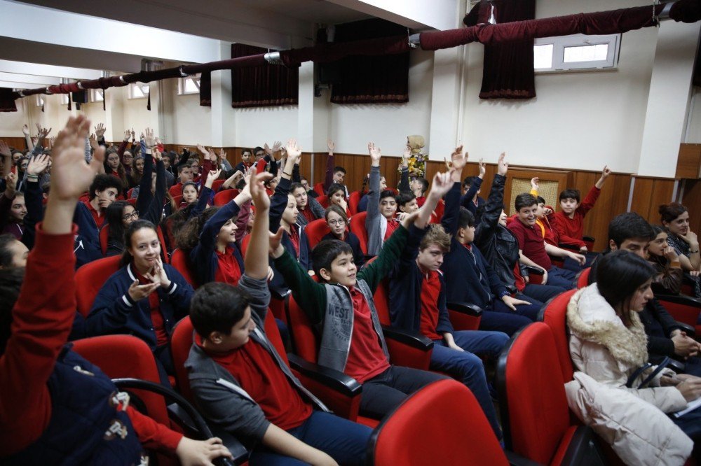 Çocuk Gelişimi Uzmanı Esra Korkmaz: “Çocuklarınızı Fişte Unutmayın”