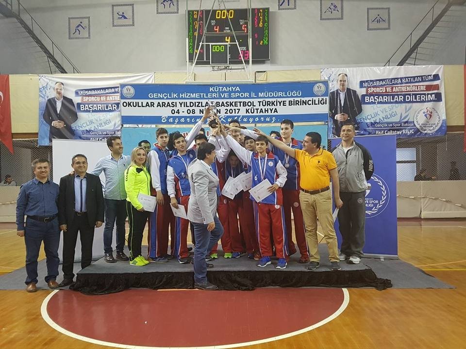 Bursalı Öğrencilerin Basketbol Başarısı