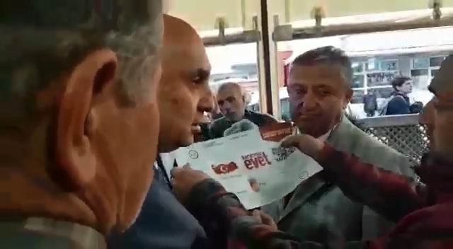 Chp’li Vekil, Kahvede Vatandaşlarla Tartıştı