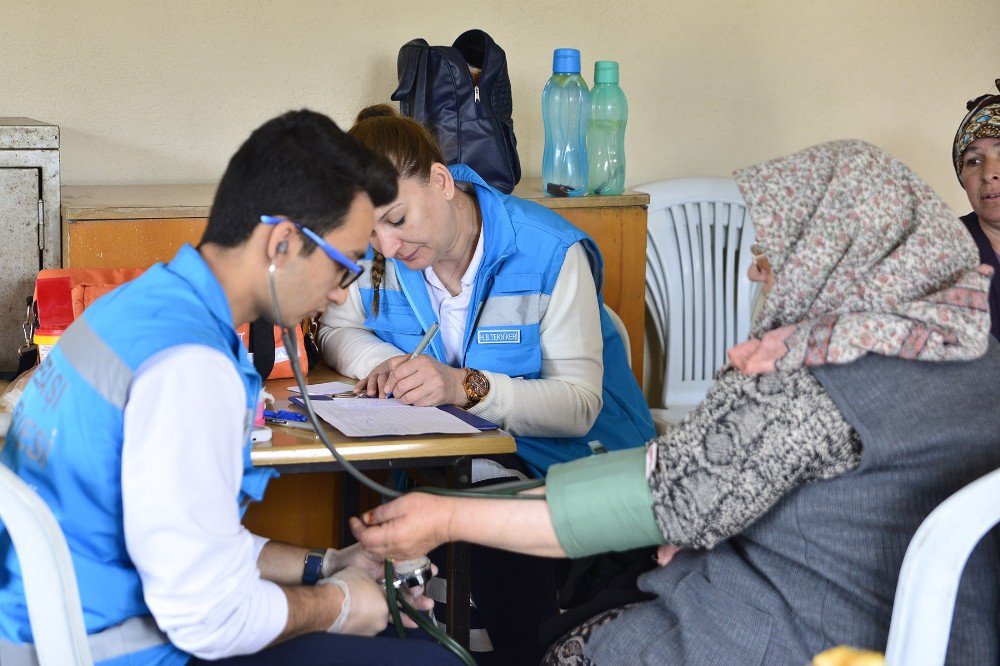 Tepebaşı Belediyesi’nden Avlamış Ve Behçetiye’de Sağlık Taraması