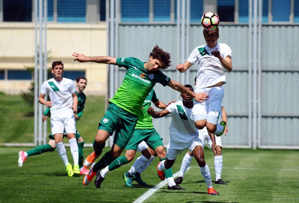 Bursaspor U21 Takımını 2 Golle Geçti