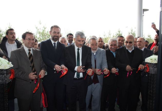 Danimarka’nın İlk Kubbeli Ve Minareli Türk Camisi Brabrand Ulu Cami Açıldı