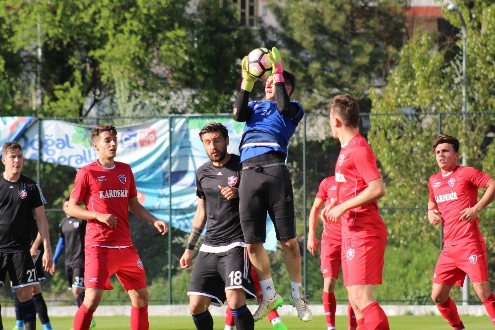 Karabükspor’dan 7 Gollü Hazırlık Maçı