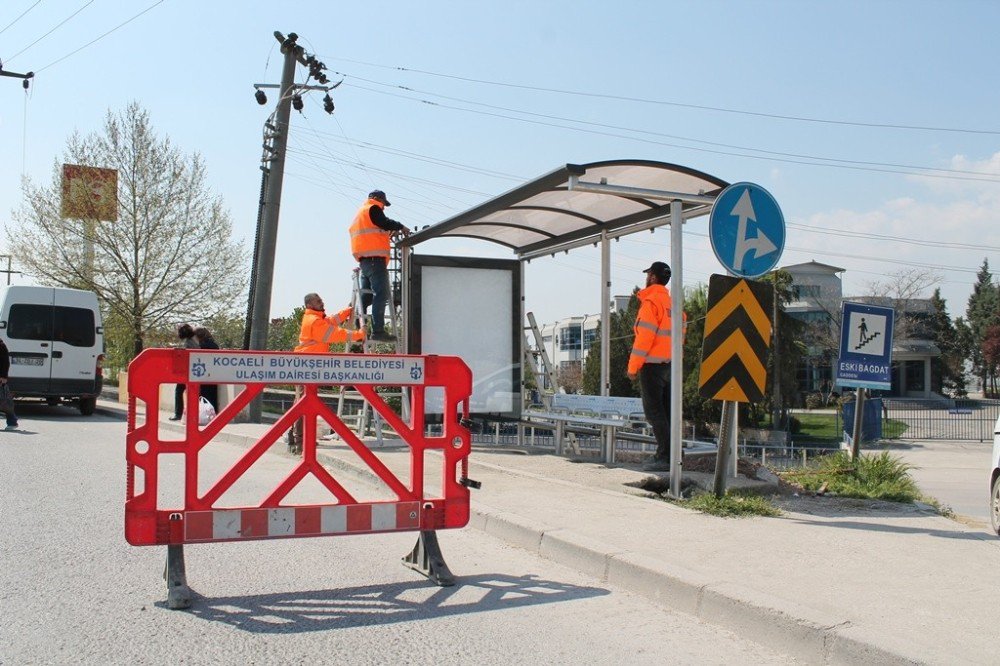 Bin 250 Adet Yeni Yolcu Durağının Montajı Sürüyor