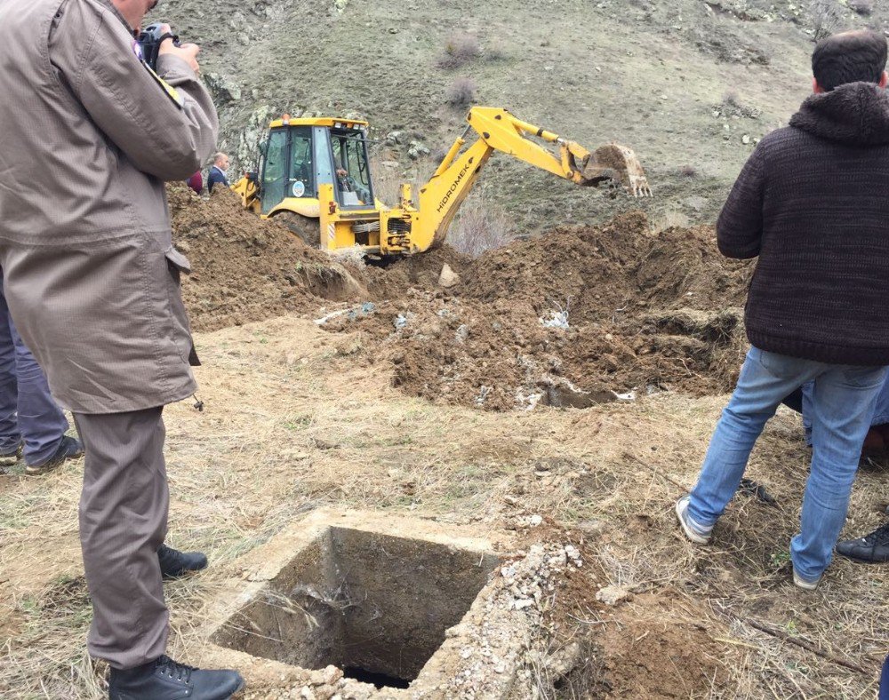 Çukura Düşen Küçük Çocuk Öldü