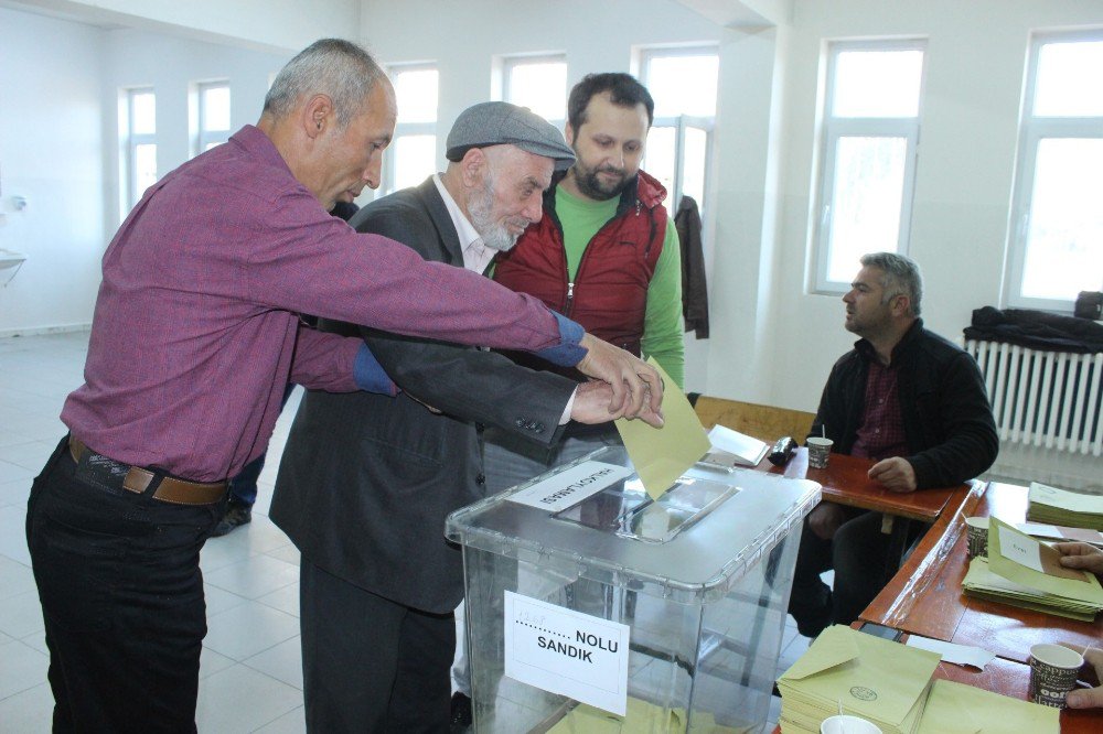 Adıyaman’da Oy Verme İşlemleri Sürüyor