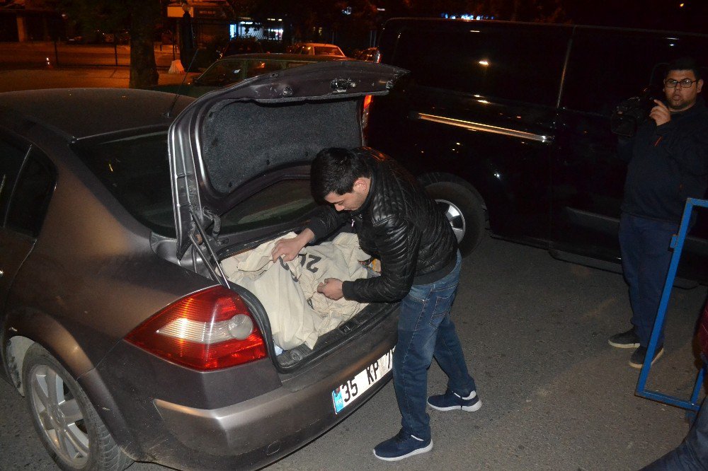 İzmir’de Seçim Torbaları Dağıtıldı