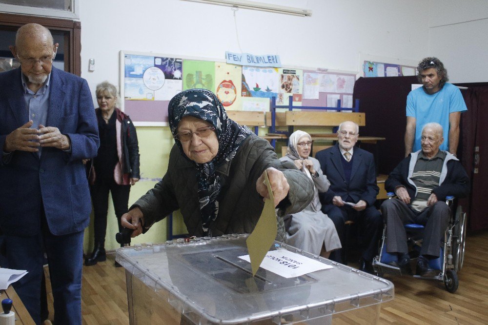 Antalya’da Halk Oylaması