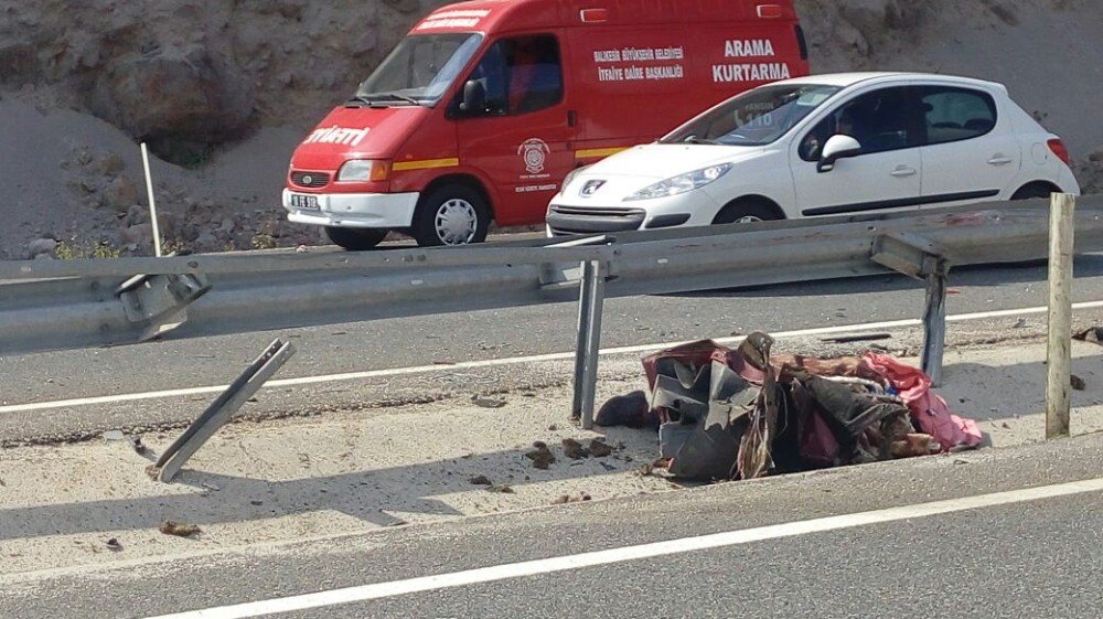 Balıkesir’de Trafik Kazası Bir Ölü, Üç Yaralı