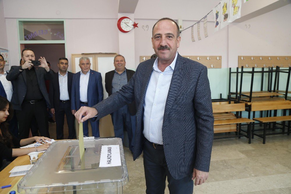 Başkan Duruay, Referandum Oyunu Kullandı