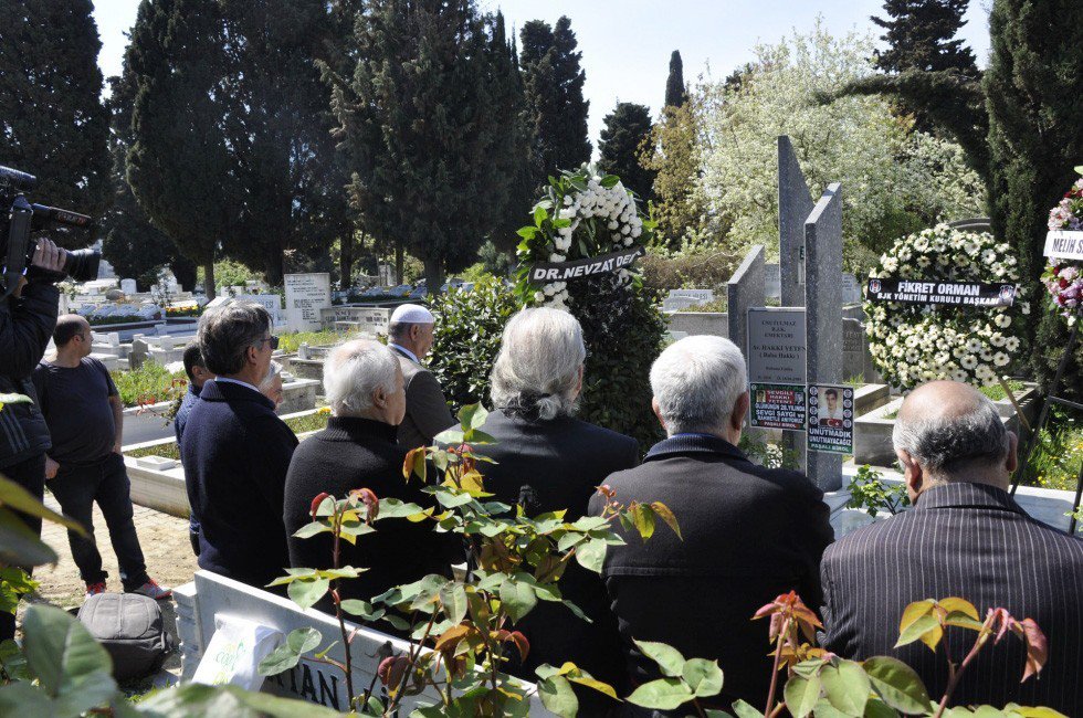 Baba Hakkı, Kabri Başında Anıldı