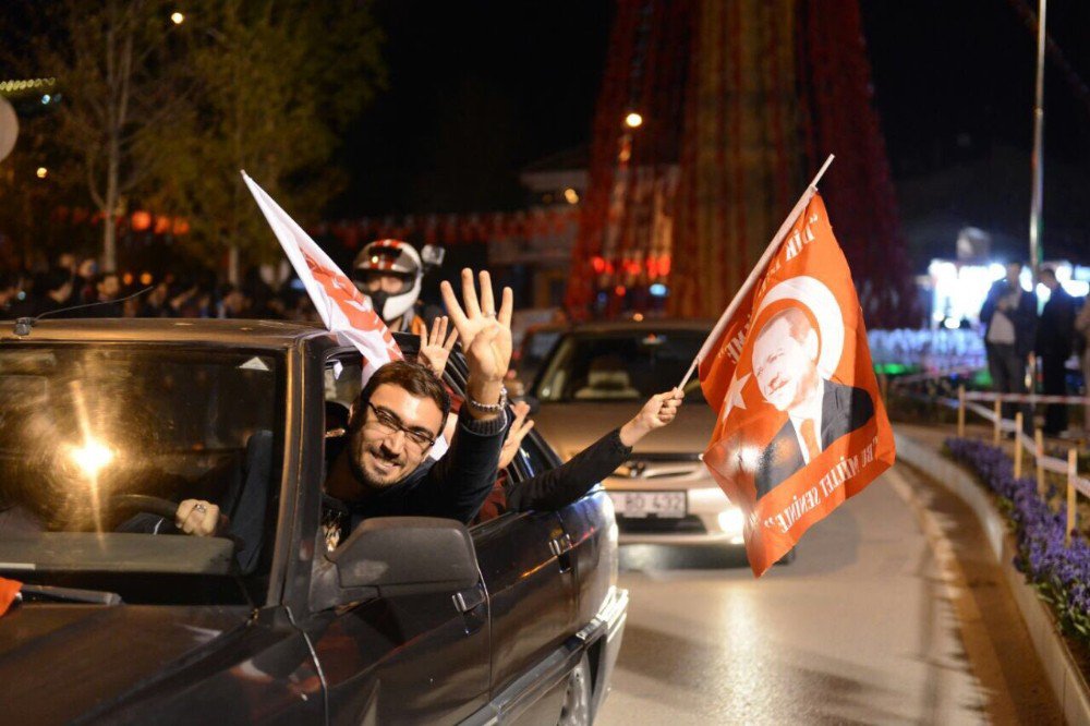 Çorum’da Referandum Kutlaması