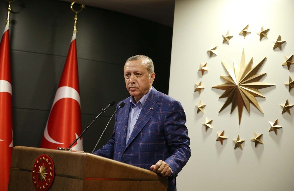 Cumhurbaşkanı Erdoğan: "Sonuçlar Milletimizin Geleceğine Sahip Çıktığının Göstergesi"