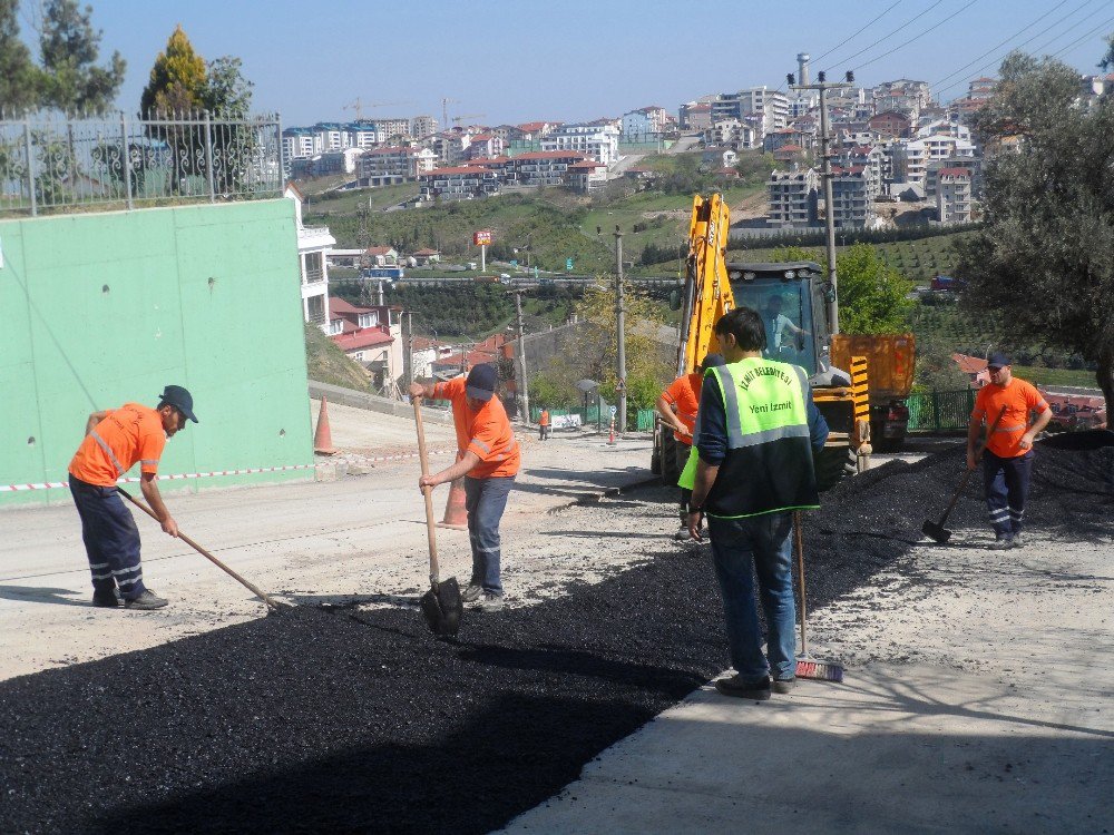 İzmit’te Alt Ve Üst Yapı Çalışmaları Sürüyor