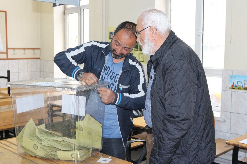 Konya’da Oy Sandıkları Açılıyor