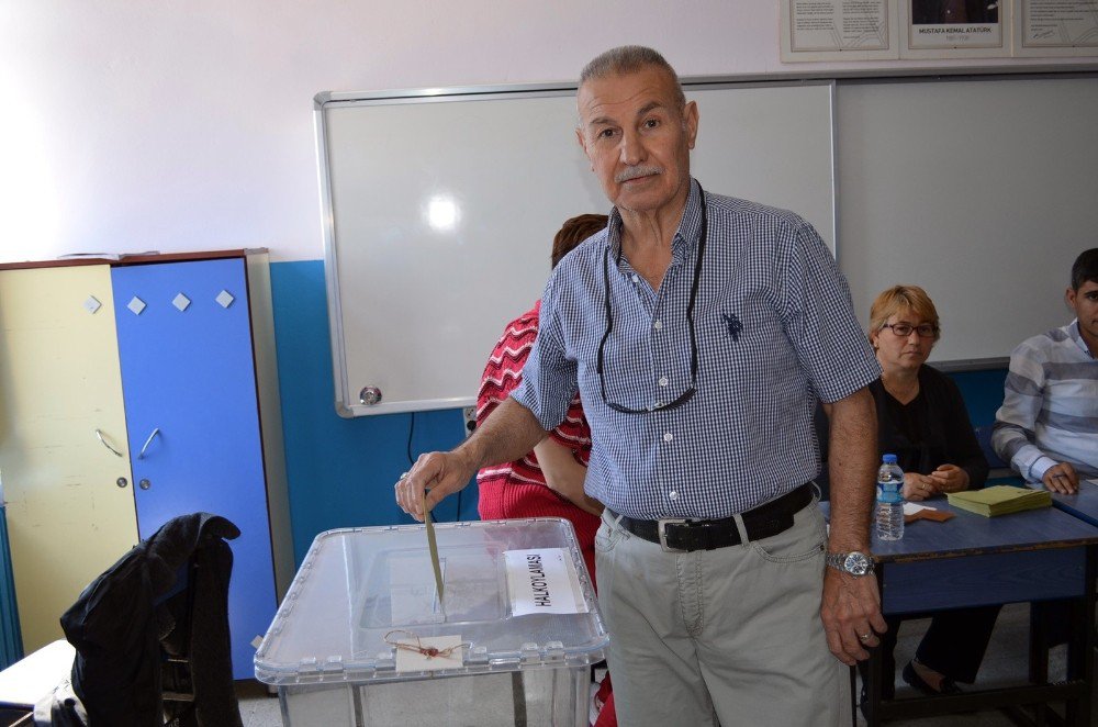 Didimliler Referandum İçin Sandık Başında