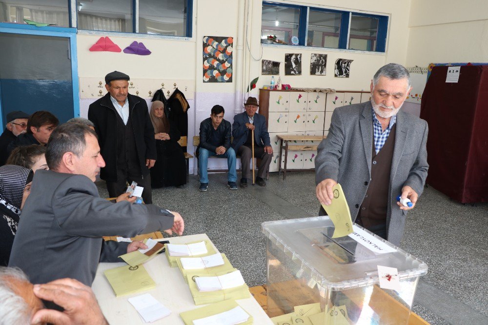 Yozgatlılar Sandık Başına Gitti