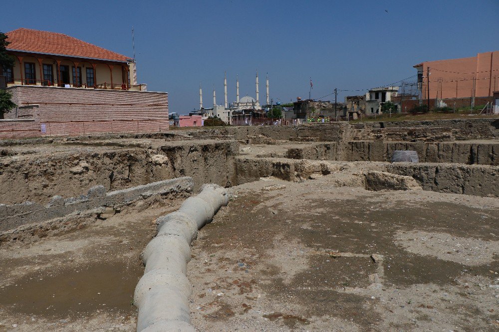 Adana’nın Göbeğinde Medeniyet Arıyorlar