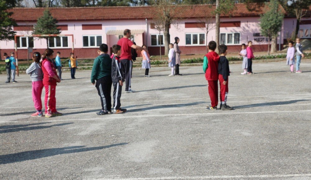 Atatürk İlkokulunda Sabah Sporu