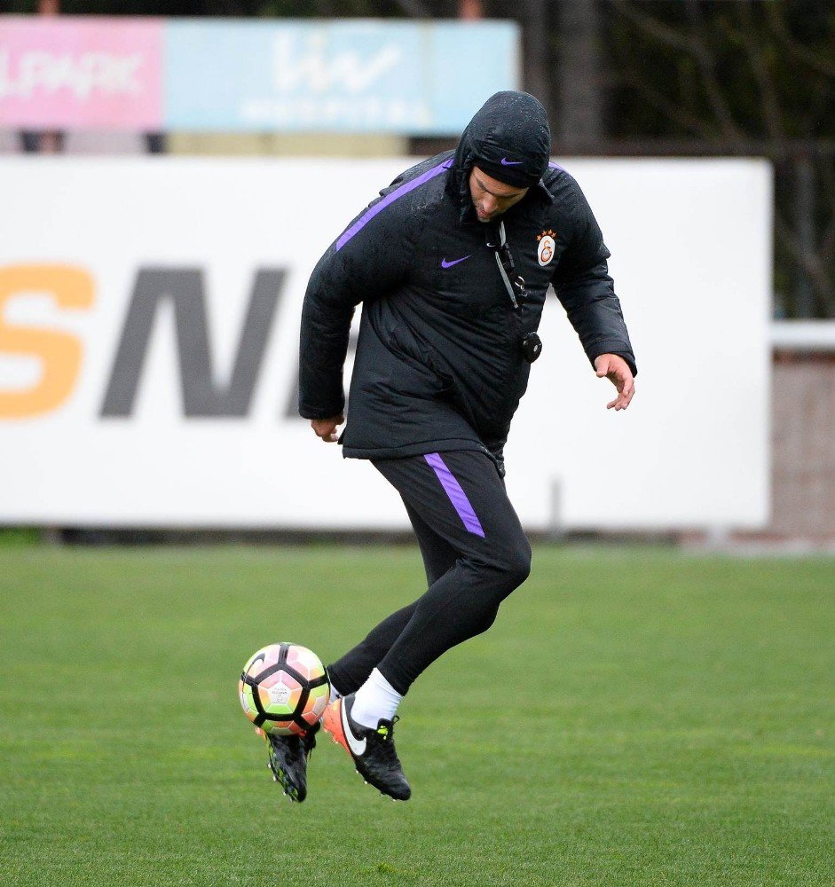 Galatasaray’da Derbi Hazırlıkları Sürüyor