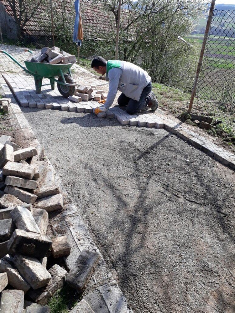 İzmit’teki Parklarda Bakım Onarım Çalışmaları Yapıldı