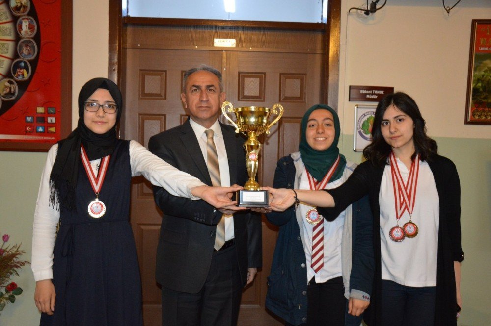 Gediz Anadolu Lisesi’nden Atıcılıkta İl Birinciliği