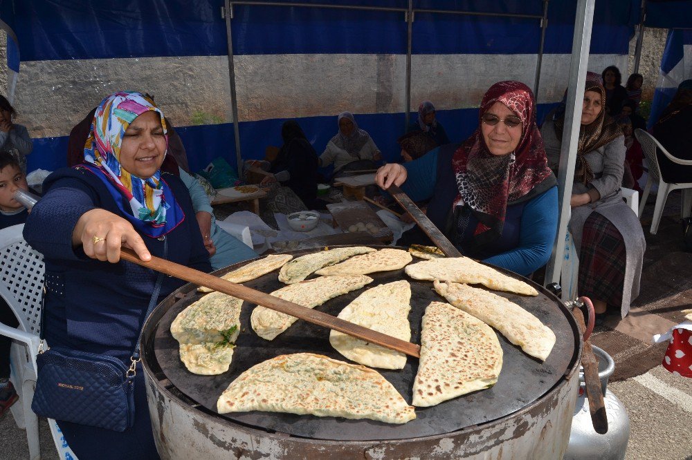 Kozan’da Kuran Kursları Yararına Kermes