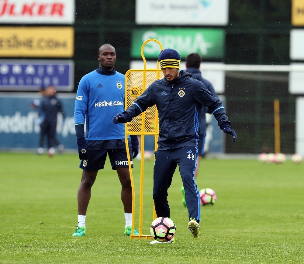 Fenerbahçe’de Derbi Hazırlıkları Sürüyor