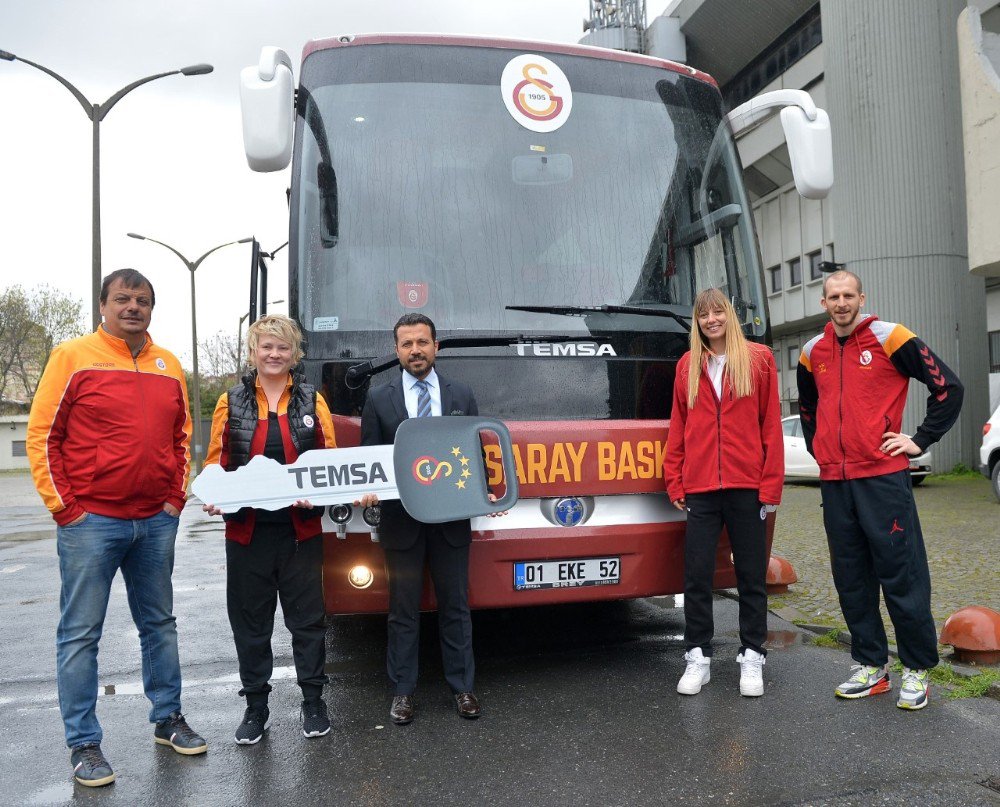 Galatasaray Yeni Otobüsüne Kavuştu