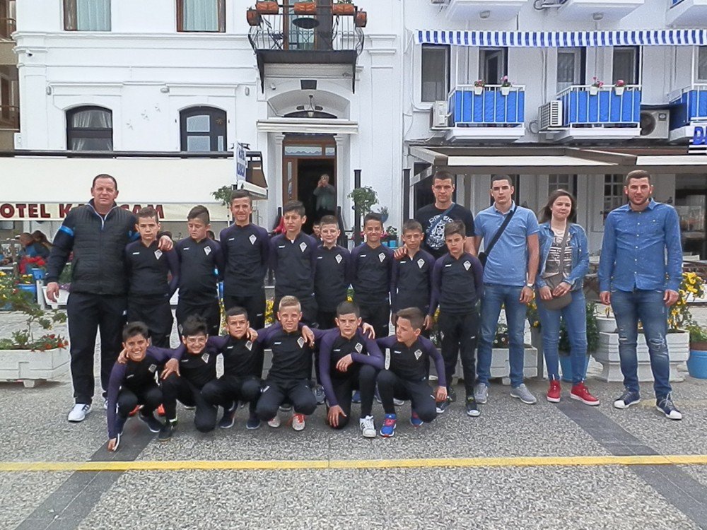 U12 İzmir Cup’ın Yorgunluğunu Foça’da Attılar