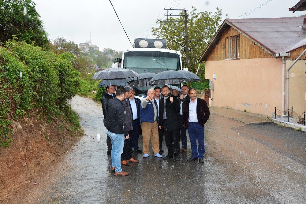 İzmit’te Yağmur Altında Mahalle Turu