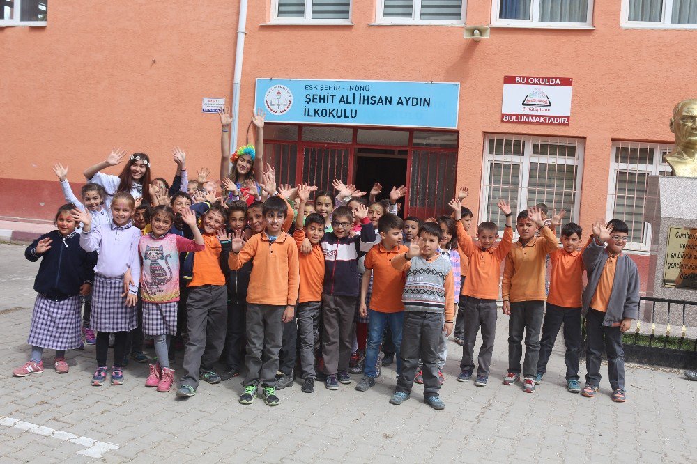 ’Keloğlanın Becerikli Eşeği’ Oyunu İnönü’de Sahnelendi