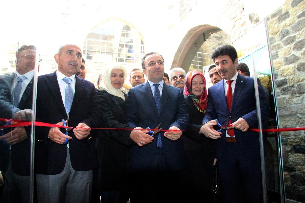 Turizm Haftası Nedeniyle Sergi Açıldı