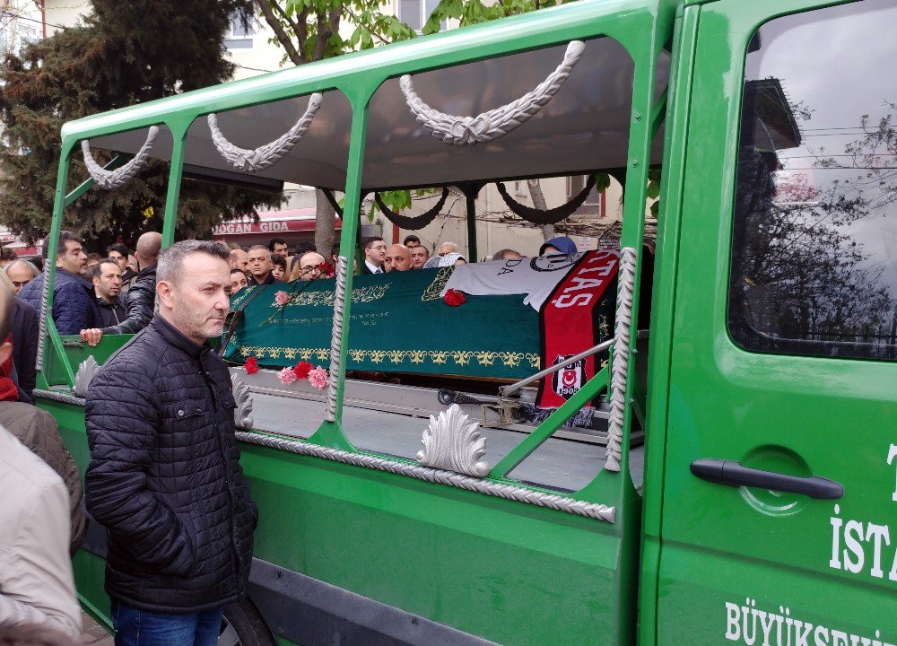 Sigara İstedikleri Genci Bıçaklayarak Öldürdüler