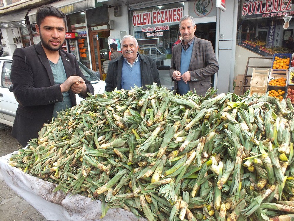 Gulik Otu Geçim Kaynağı Oldu