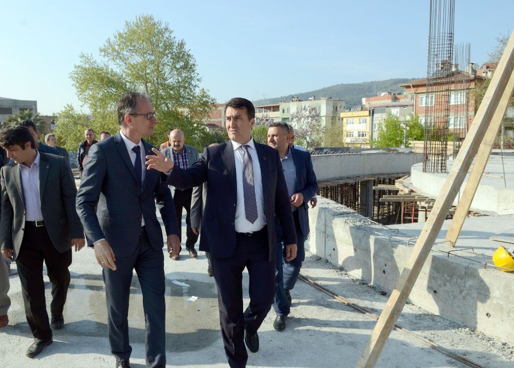 Demirtaş Kültür Merkezi Hızla Yükseliyor