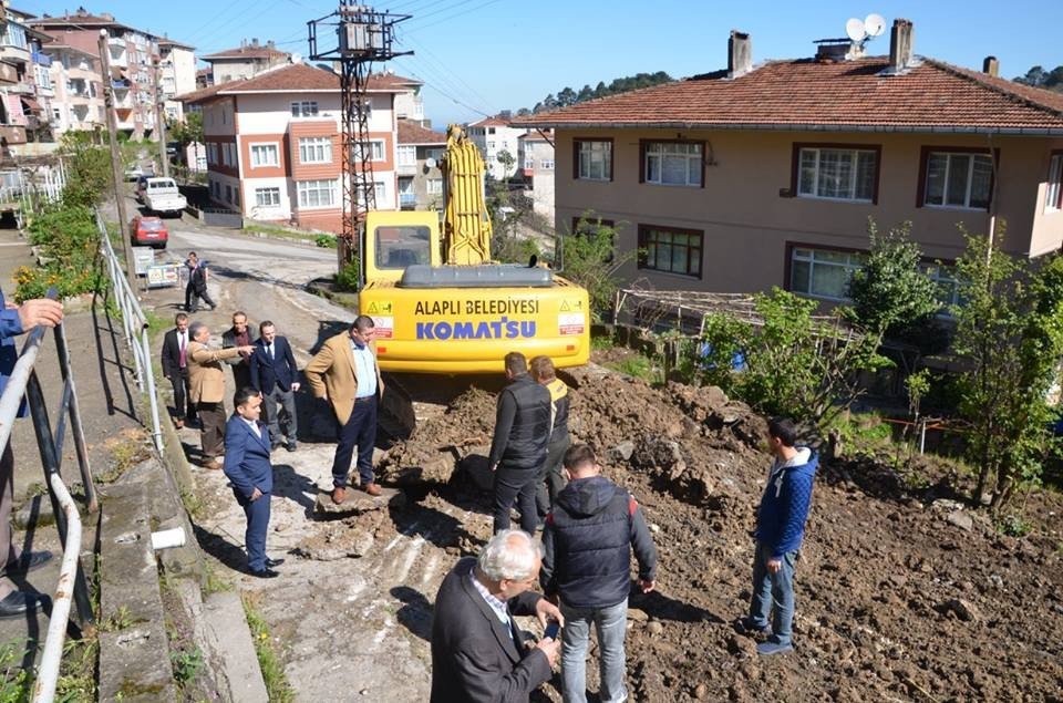 Tekih, “Her Mahallemize Eşit Hizmet Götürüyoruz”